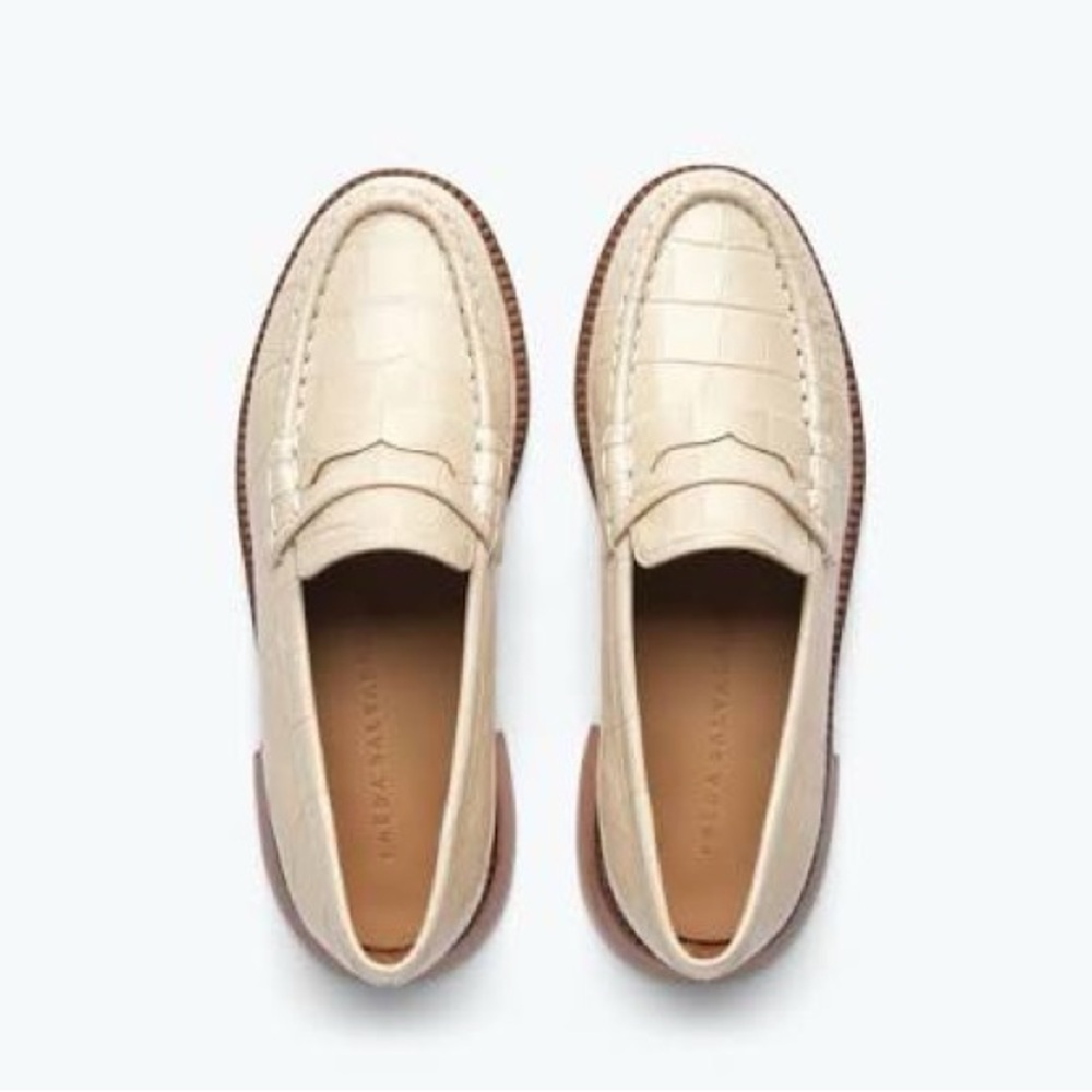 Freda Salvador Elba Loafers in Sand Croc